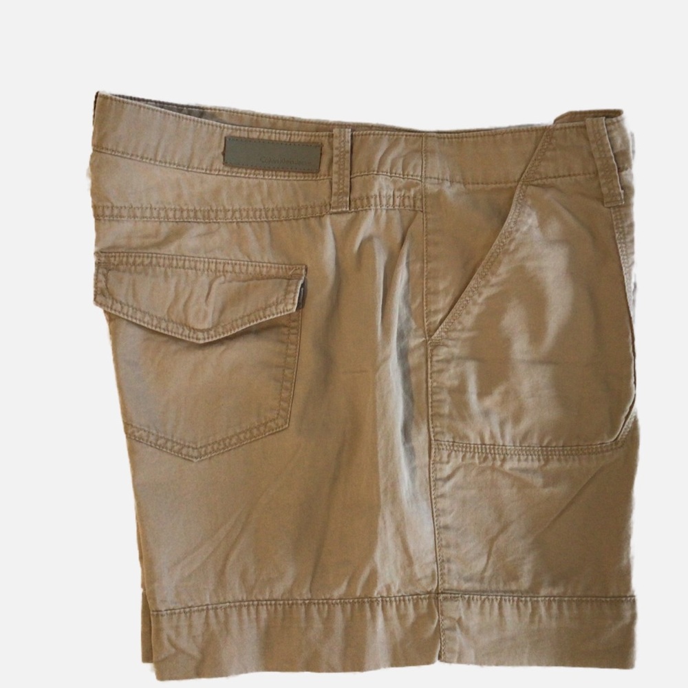 Calvin Klein Jeans, khaki shorts with pockets in front, size 12 EUC